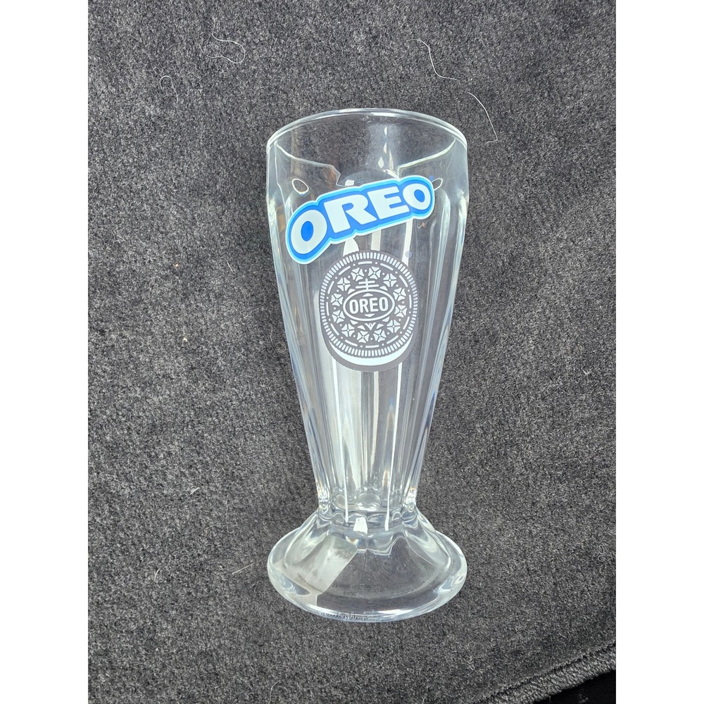Oreo Milkshake Glass Blue Logo Cookie Graphic Clear Soda Fountain Pedestal Cup